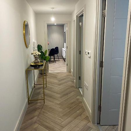 Wimbledon Luxury 3Bedroom Apartment Raynes Park Exterior foto